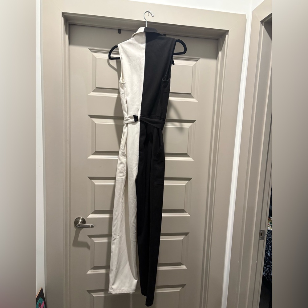 Fashion Brand Company Director’s Black and White Jumpsuit - Picture 10 of 10